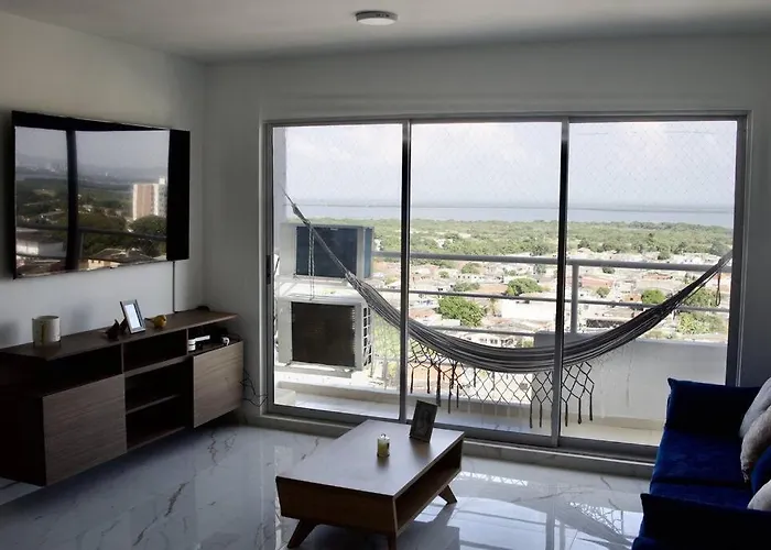 Great Location Close To Airport