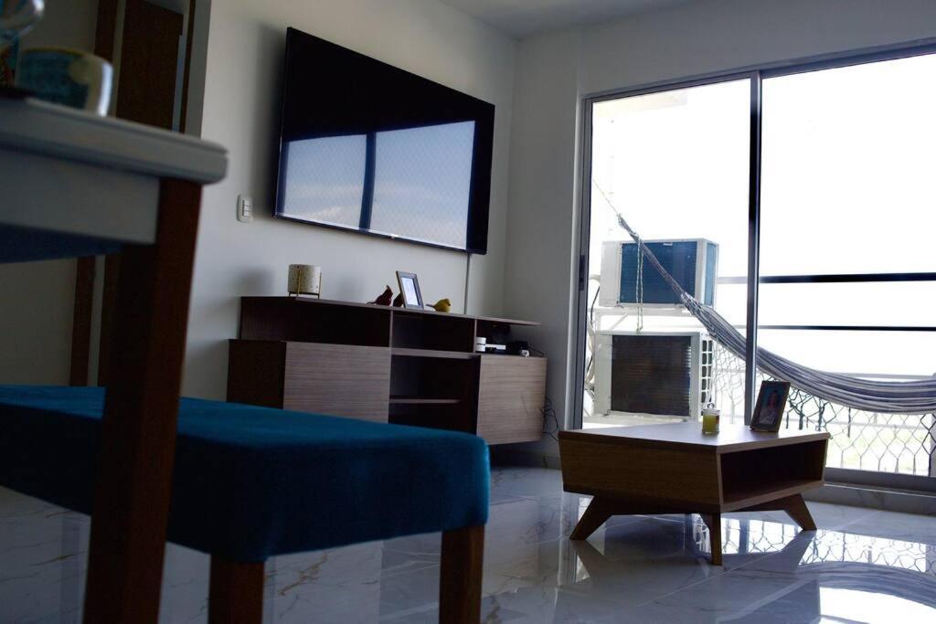 Apartment Great Location Close To Airport *