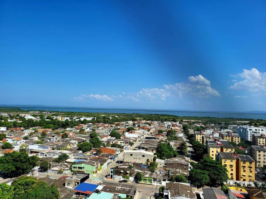 Apartment Great Location Close To Airport Cartagena
