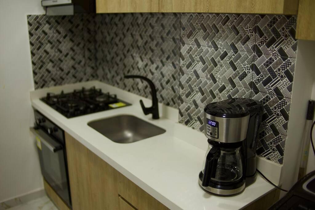 Apartment Great Location Close To Airport