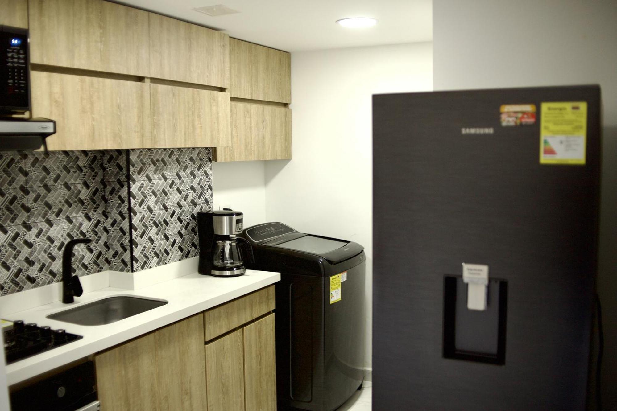 Apartment Great Location Close To Airport
